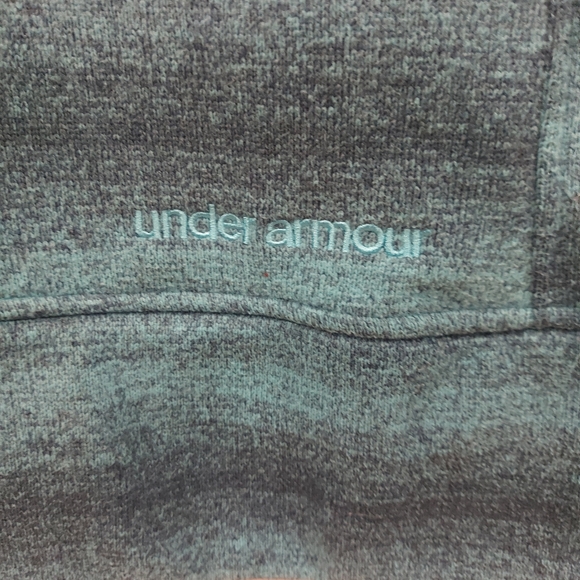 Under Amour Sweater - Picture 4 of 5